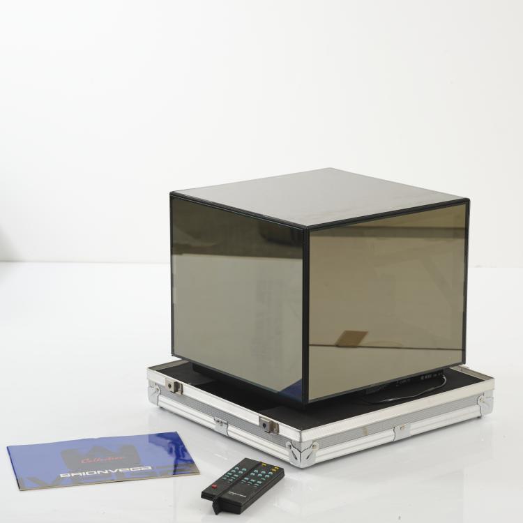 Bild 3 zu Objekt, 'Cuboglass' TV-set, 2002, Mario Bellini, Brionvega, Mailand, 164A 142
