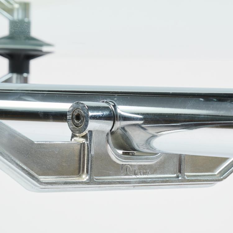 Bild 3 zu Objekt, 'Nomos' conference/dining table, 1986, Norman Foster, Tecno, Mailand, 169A 173