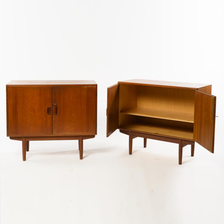 Bild 1 zu Objekt, 2 sideboards, c. 1958, B&oslash;rge Mogensen, S&oslash;borg M&oslash;bler, S&oslash;borg., 164B 426