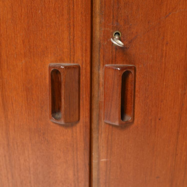 Bild 5 zu Objekt, 2 sideboards, c. 1958, B&oslash;rge Mogensen, S&oslash;borg M&oslash;bler, S&oslash;borg., 164B 426