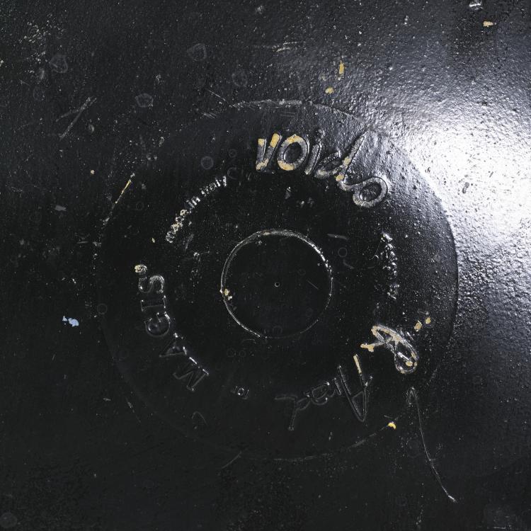 Bild 8 zu Objekt, Sessel 'Voido', 2006, Ron Arad, Magis, Motta di Livenza, 164B 334