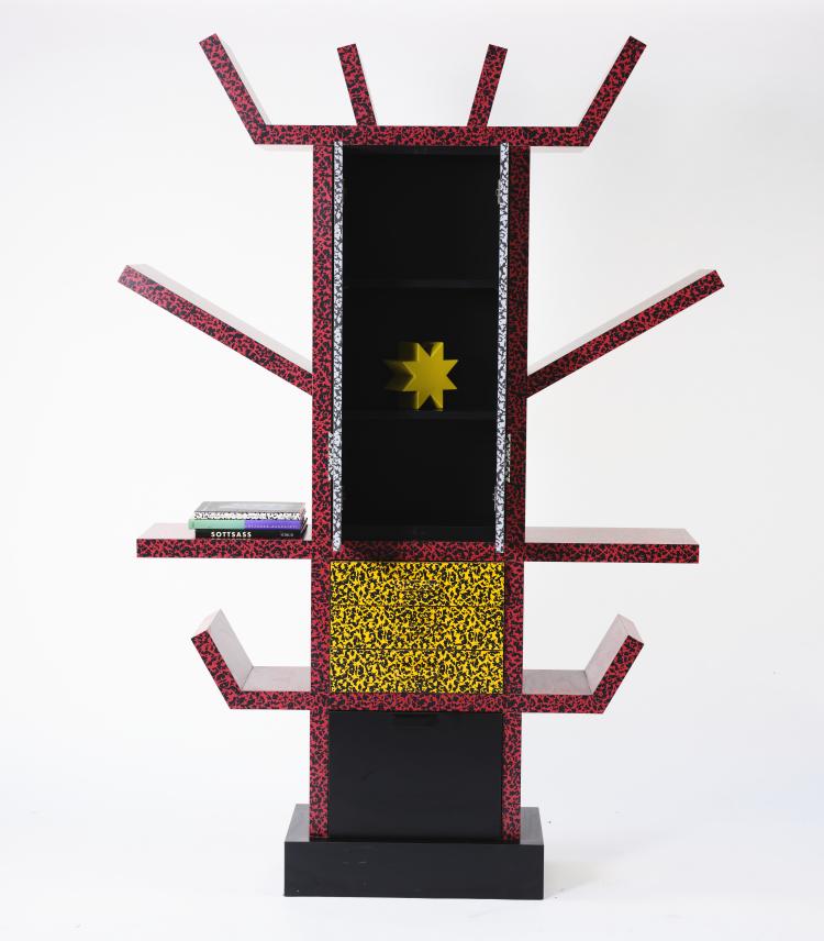 Bild 1 zu Objekt, 'Casablanca' shelf, 1981, Ettore Sottsass, Memphis, Mailand, 164A 258