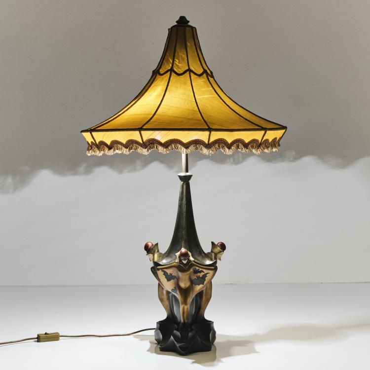 Bild 3 zu Objekt, Tischleuchte 'Fledermaus', um 1928, Roland Paris, 165C 310