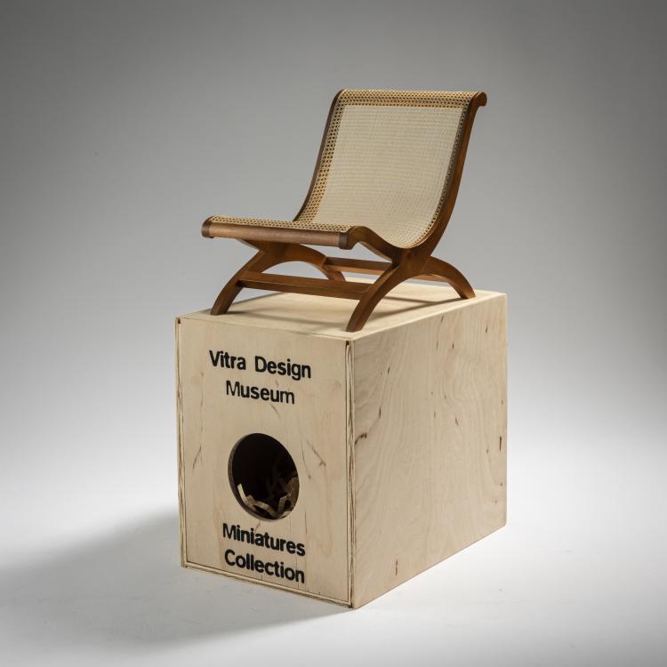 Hauptbild zu Objekt, Miniature 'Armchair' Sessel, 1948, Clara Porset, Vitra Design, Weil am Rhein, 164B 342