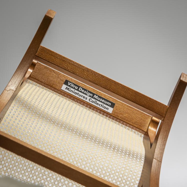 Bild 4 zu Objekt, Miniature 'Armchair' Sessel, 1948, Clara Porset, Vitra Design, Weil am Rhein, 164B 342