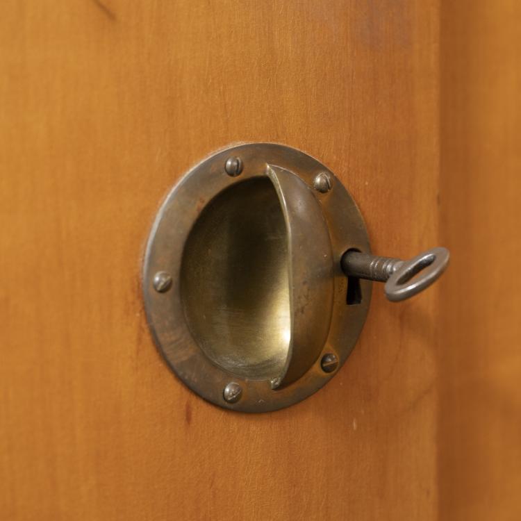 Bild 3 zu Objekt, Wardrobe, c. 1908, Henry van de Velde, Velde, Henry van de, 166A 39