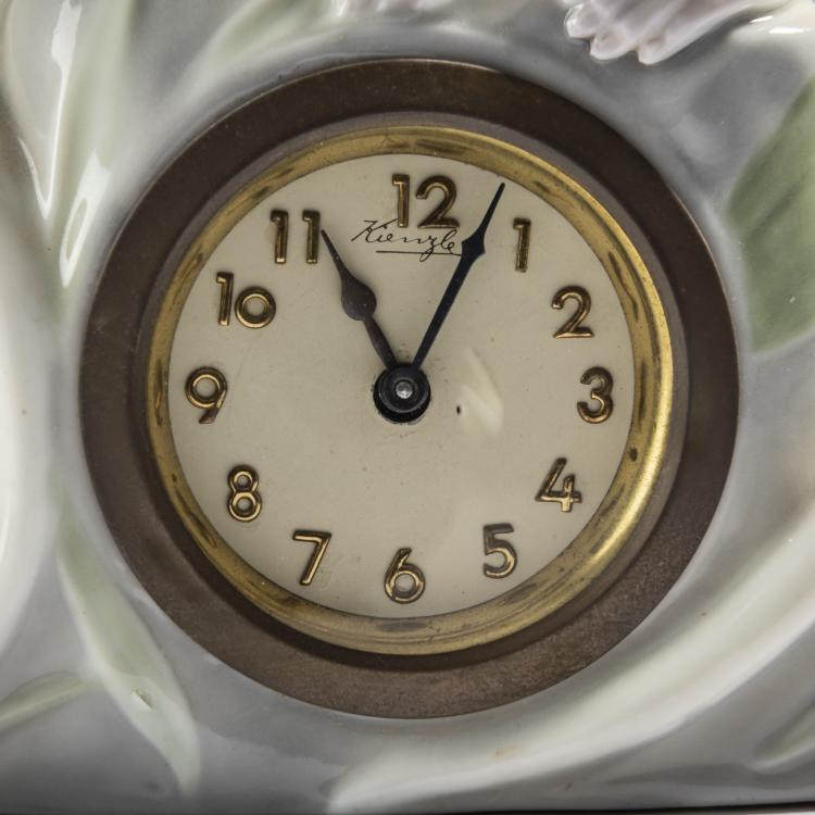 Bild 5 zu Objekt, Table clock with monkeys, c. 1920, Heubach, Lichte, 165C 378