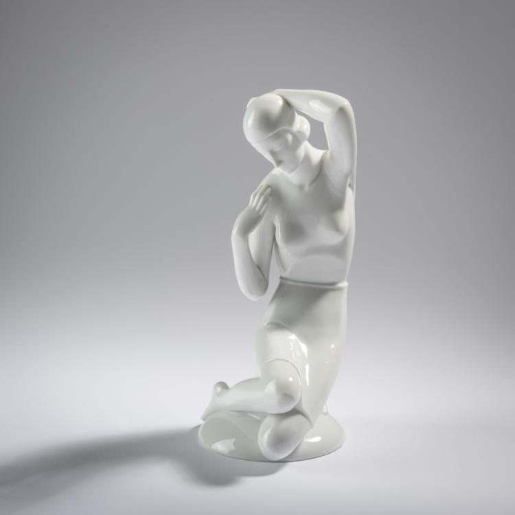 Bild 1 zu Objekt, 'Kniende junge Frau', 1932, Gerhard Schliepstein, Rosenthal, Selb, 165C 407