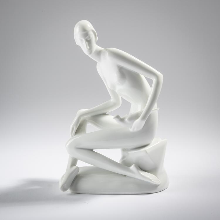 Hauptbild zu Objekt, 'Girl with a Dove', 1929, Gerhard Schliepstein, Rosenthal, Selb, 165C 405