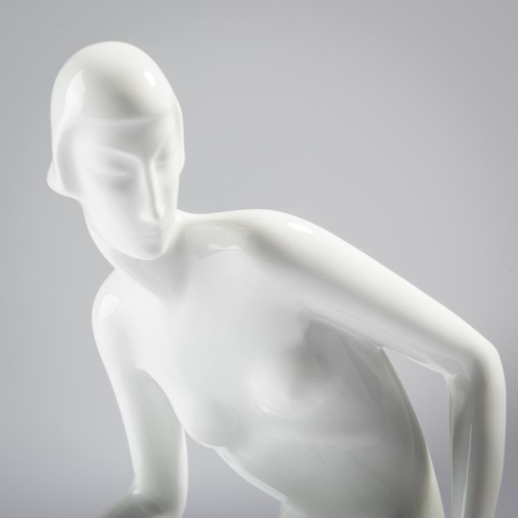 Bild 3 zu Objekt, 'Girl with a Dove', 1929, Gerhard Schliepstein, Rosenthal, Selb, 165C 405