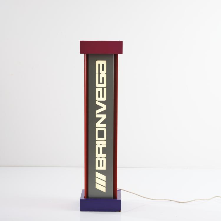 Bild 1 zu Objekt, 'Brionvega' advertising column, 1980/90s, Ettore Sottsass, Brionvega, Mailand, 164A 154