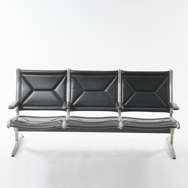 Bild 1 zu Objekt, 'Tandem Sling' settee, 1962, Charles Eames,Ray Eames, ICF Cadsana, Mailand f&uuml;r Miller, Herman, Zeeland, 164B 305