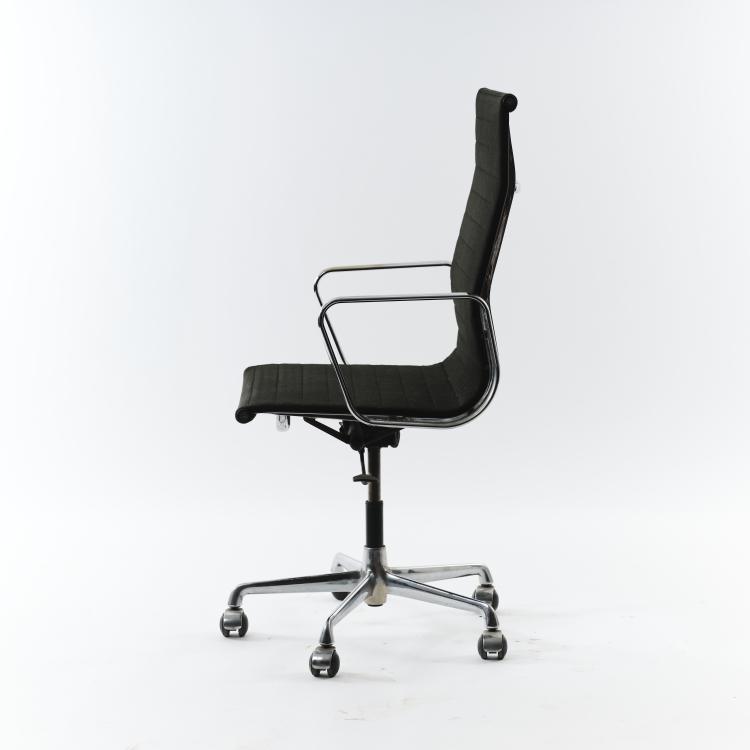 Bild 1 zu Objekt, 'Aluminum group' - high-back armchair, 1958, Charles Eames,Ray Eames, ICF Cadsana, Mailand; Miller, Herman, Zeeland, 164B 302