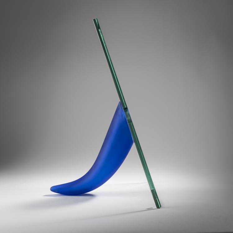 Bild 1 zu Objekt, 'Etranget&eacute;' sculpture / vase, 1988, Philippe Starck, Daum, Paris, 164B 488