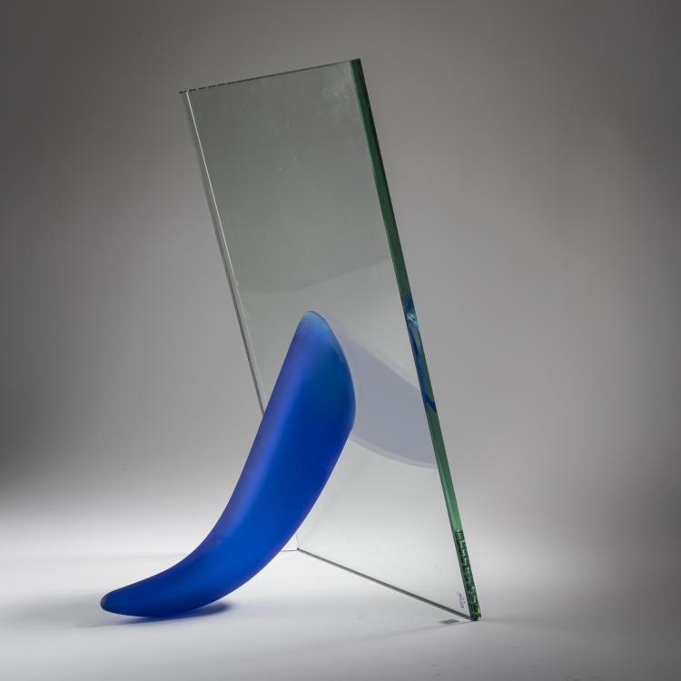 Bild 3 zu Objekt, 'Etranget&eacute;' sculpture / vase, 1988, Philippe Starck, Daum, Paris, 164B 488