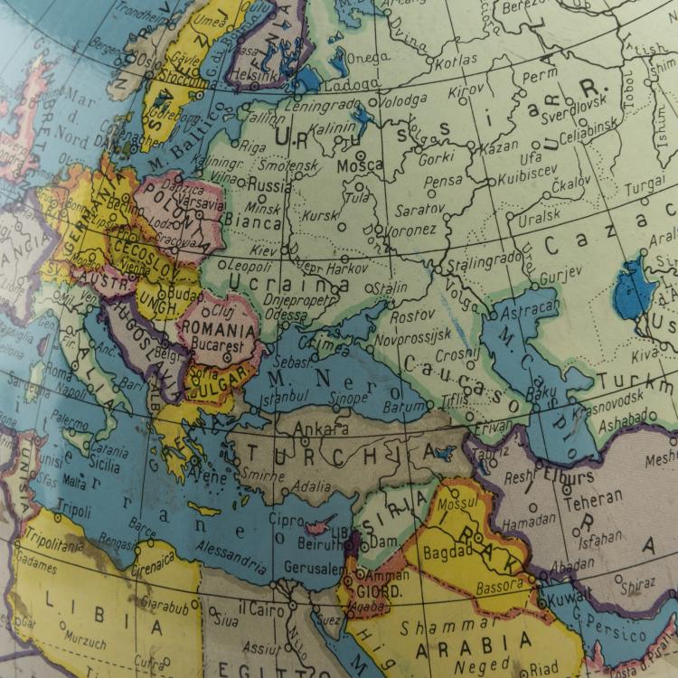 Bild 2 zu Objekt, 2 globes on brass stands, c. 1950, Italien, 164A 149