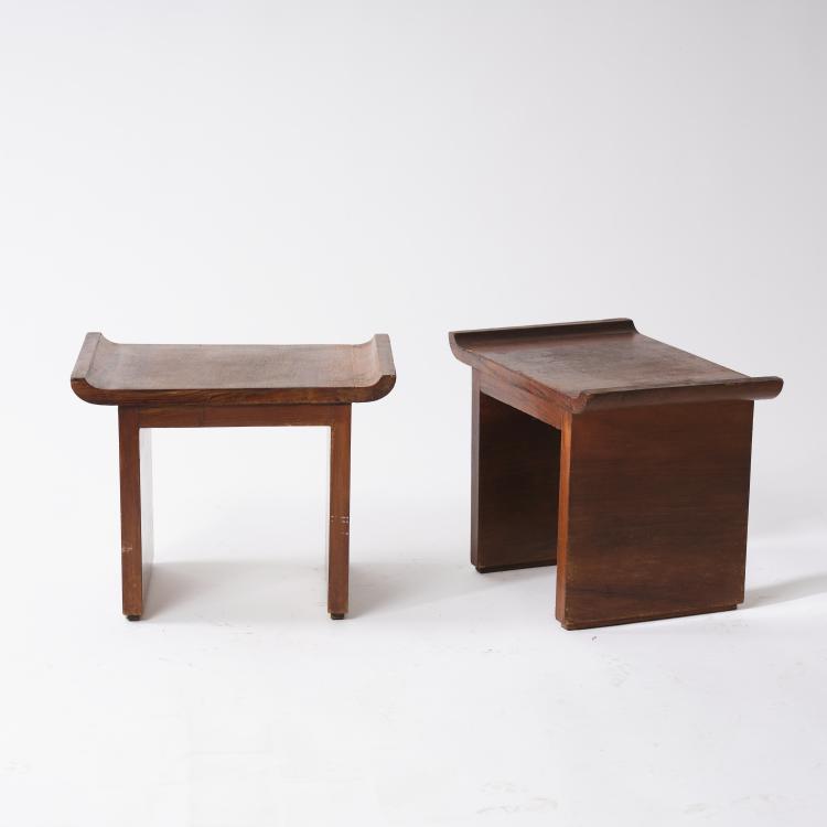 Bild 1 zu Objekt, 2 stools, c. 1930, Italien, 164A 9