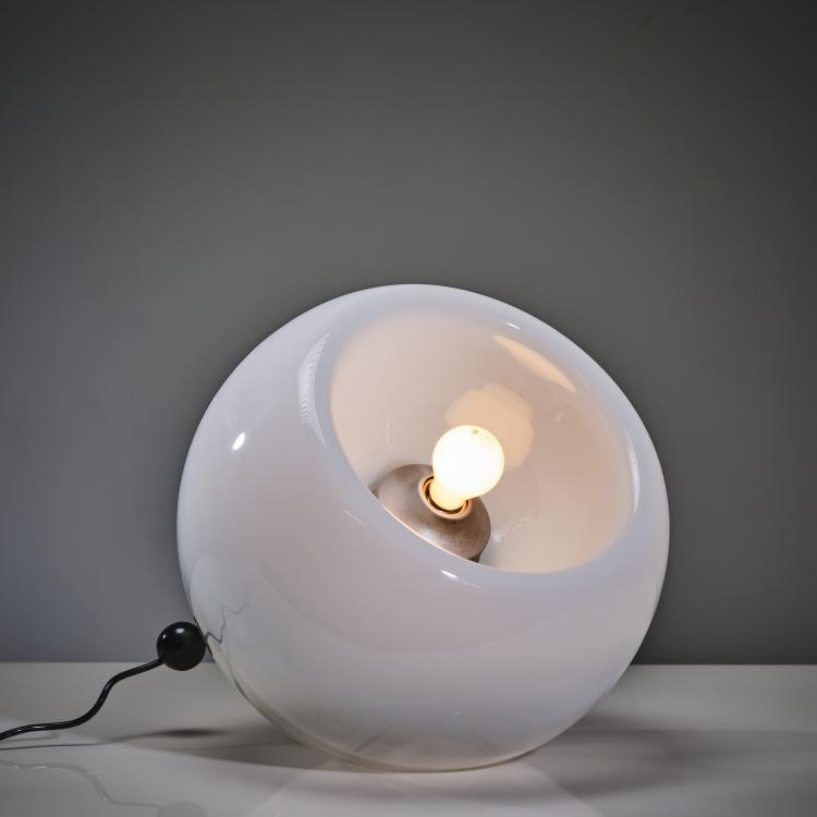 Bild 1 zu Objekt, 'Vacuna' table light, 1968, Eleonore Peduzzi Riva, Artemide, Mailand, 164O 81