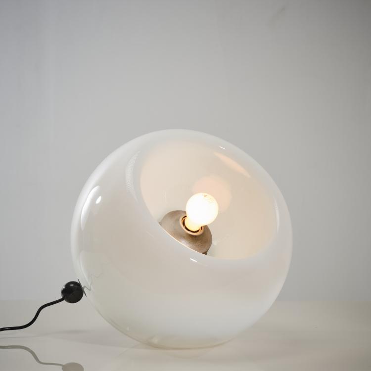 Bild 3 zu Objekt, 'Vacuna' table light, 1968, Eleonore Peduzzi Riva, Artemide, Mailand, 164O 81