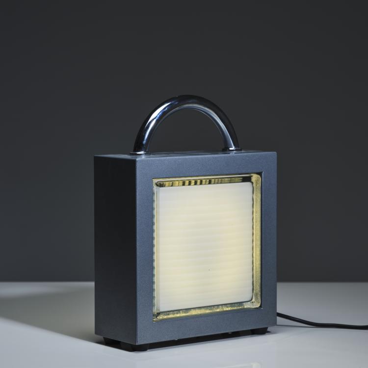Bild 1 zu Objekt, 'Valigetta' table light, 1985, Matteo Thun, Bieffeplast, Padua, 164O 167