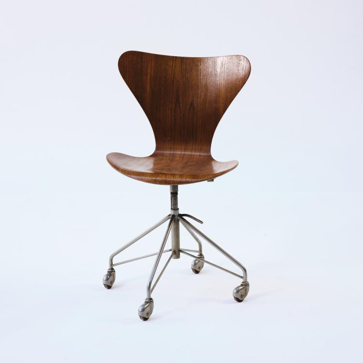 Bild 2 zu Objekt, '3117' desk chair, 1955, Arne Jacobsen, Hansen, Fritz, Aller&oslash;d, 164B 418