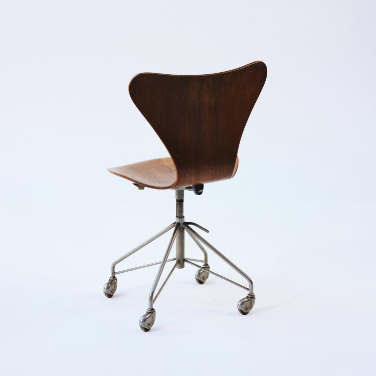 Bild 4 zu Objekt, '3117' desk chair, 1955, Arne Jacobsen, Hansen, Fritz, Aller&oslash;d, 164B 418