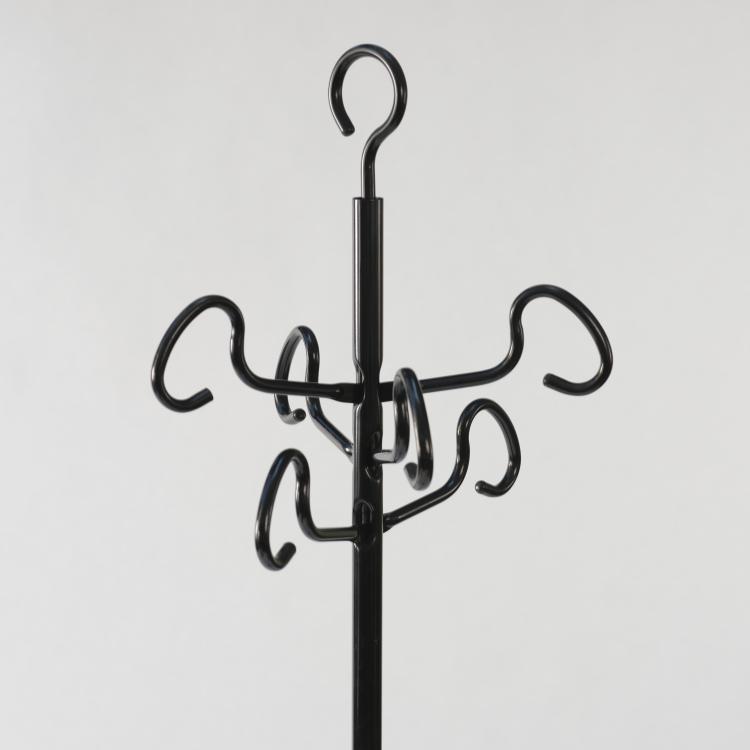 Bild 1 zu Objekt, 'Servomanto' cloth rack, 1985, Achille Castiglioni, Zanotta, Nova Milanese, 164A 255