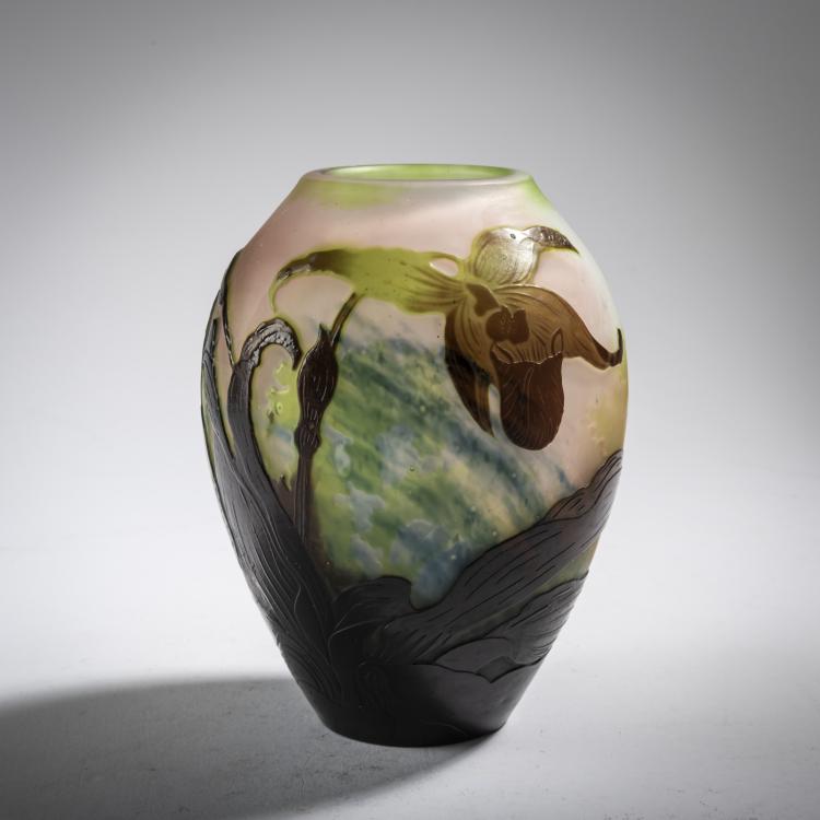 Hauptbild zu Objekt, Intercalaire vase 'Iris', c. 1902, Emile Gall&eacute;, Gall&eacute;, Nancy, 165B 158