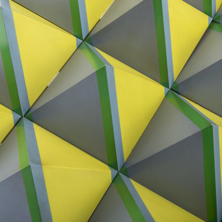 Bild 1 zu Objekt, Pyramids 'PYR - 57', 1968, Hans-J&ouml;rg Glattfelder, 166B 355