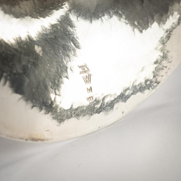 Bild 3 zu Objekt, Goblet with planetary symbols, 1922/23, Josef Hoffmann, Wiener Werkst&auml;tte, 166A 25