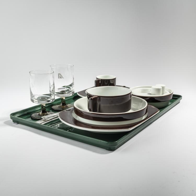 Bild 2 zu Objekt, 'Linea 72' tableware set for airplane , 1970-72, Joe Colombo,Ambrogio Pozzi, Ginori, Richard, Sesto Fiorentino; Alitalia, Rom, 164A 152