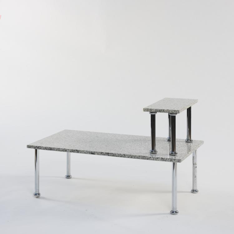 Hauptbild zu Objekt, 2 end tables, c. 1985, Associati Sottsass (attributed), Italien, 164A 254