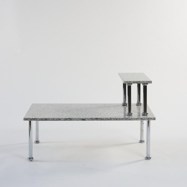 Bild 1 zu Objekt, 2 end tables, c. 1985, Associati Sottsass (attributed), Italien, 164A 254