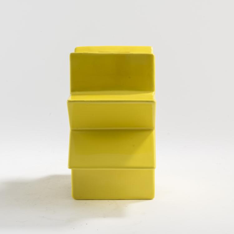 Bild 2 zu Objekt, 'Hsing' vase, 1972/73, Ettore Sottsass, Alessio Sarri, Sesto Fiorentino, 164A 137