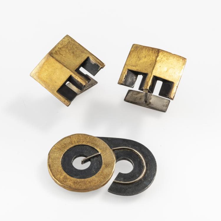 Hauptbild zu Objekt, Pair of cufflinks and brooch, 1970s, Klaus Ullrich, 166C 410