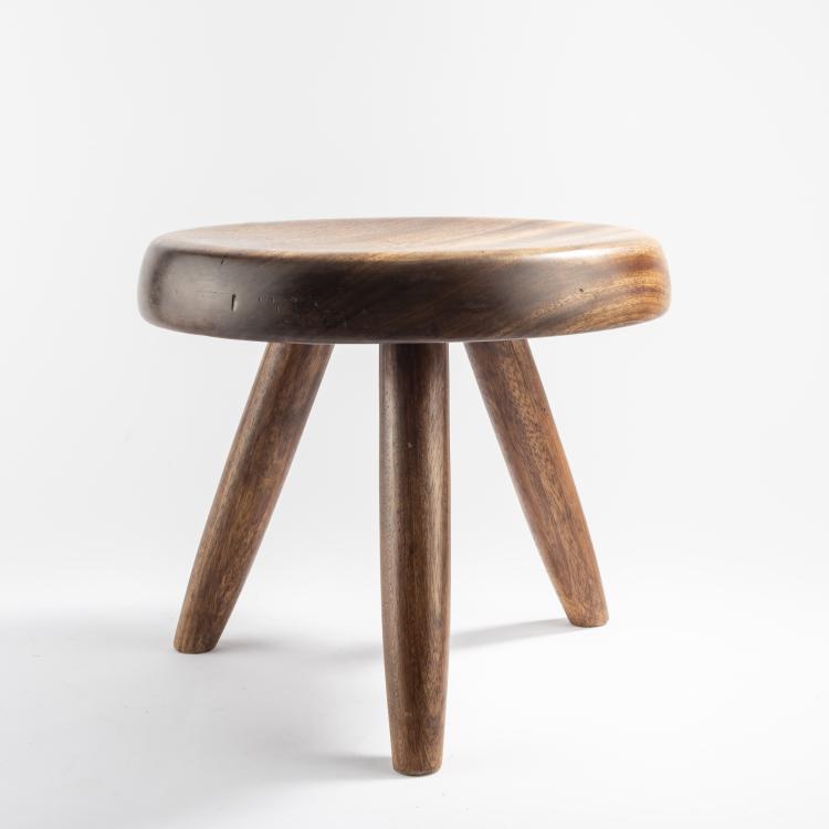 Bild 1 zu Objekt, Stool, 1938, Charlotte Perriand, Blanchon, Paris; Sentou, Paris; Steph Simon, Paris, 164B 466