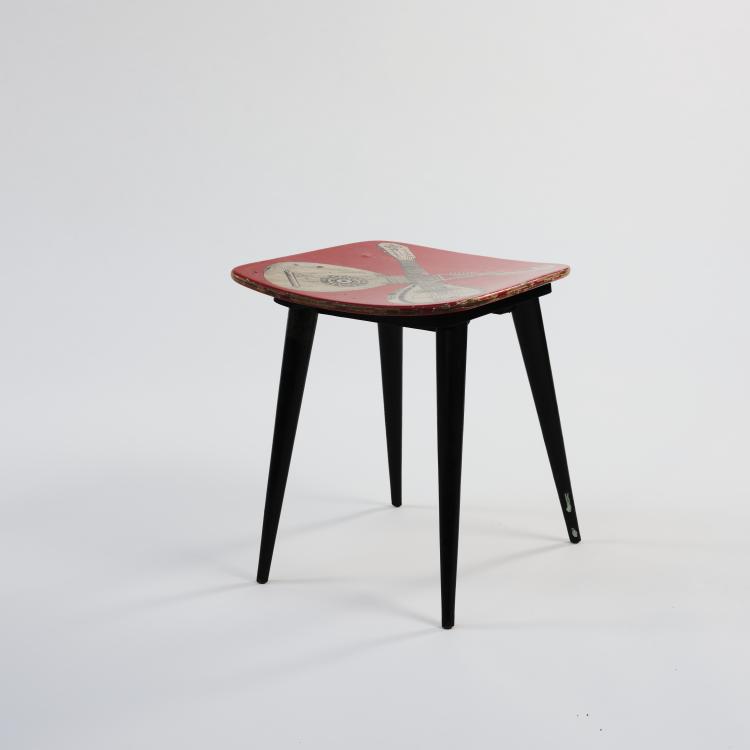 Bild 1 zu Objekt, 'Strumenti musicali' stool, 1950s, Piero Fornasetti, Fornasetti, Mailand, 164A 182