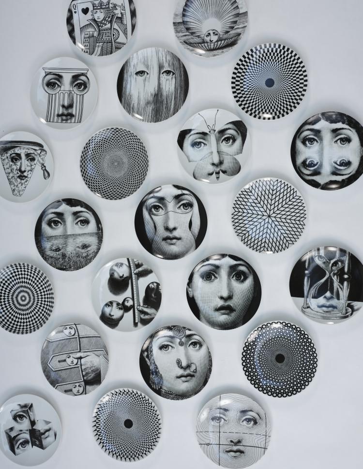 Bild 2 zu Objekt, 16 'Tema e Variazioni' plates, 1950-80s, Piero Fornasetti, Fornasetti, Mailand, 164A 179