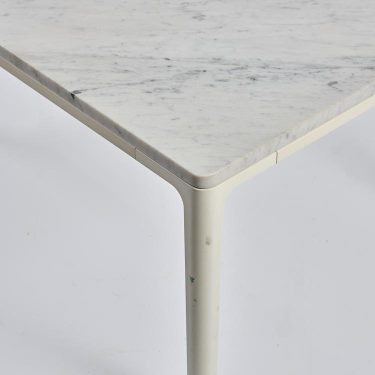 Bild 1 zu Objekt, 'Plate coffee table', 2004, Jasper Morrison, Vitra Design, Weil am Rhein, 164B 332