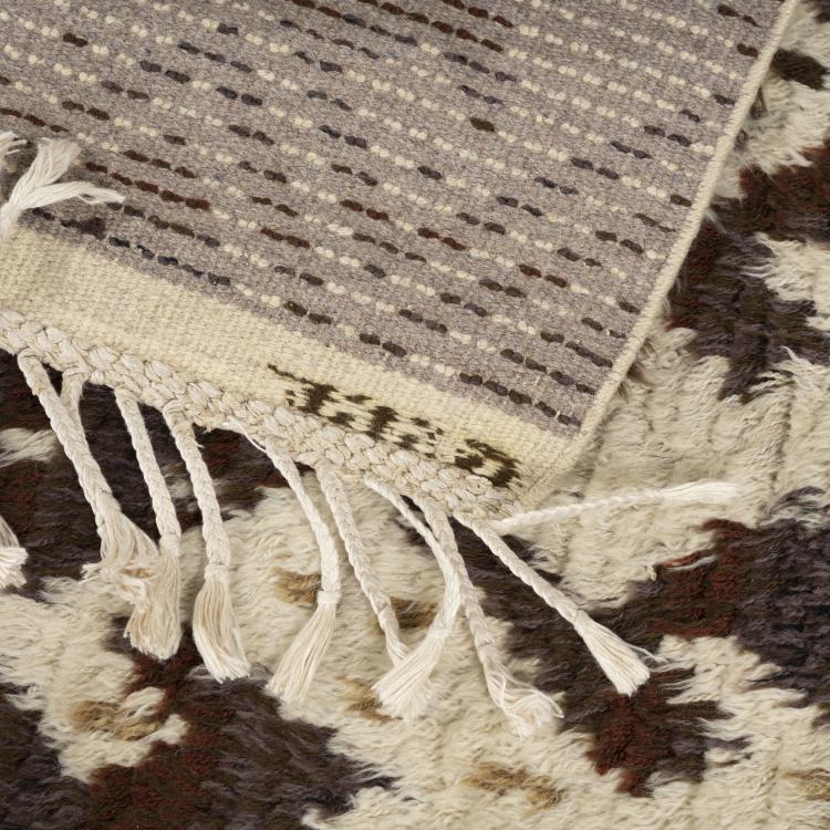 Bild 1 zu Objekt, 'Kr&aring;kan' carpet, 1946, Ann-Mari Forsberg, M&aring;&aring;s-Fjetterstr&ouml;m, M&auml;rta AB, B&aring;stad, 167B 451