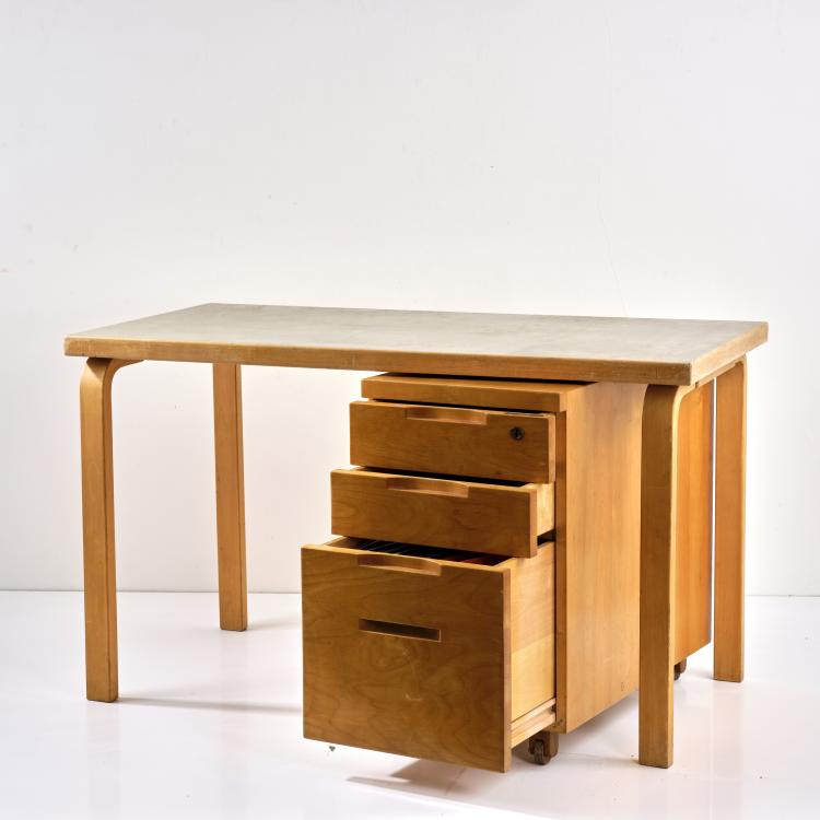 Bild 1 zu Objekt, 'L-Leg' desk with '296' mobile drawer, 1933, Alvar Aalto, Huonekalu-ja Rakennusty&ouml;tehdas Oy, Turku f&uuml;r Artek, Helsinki, 166A 120