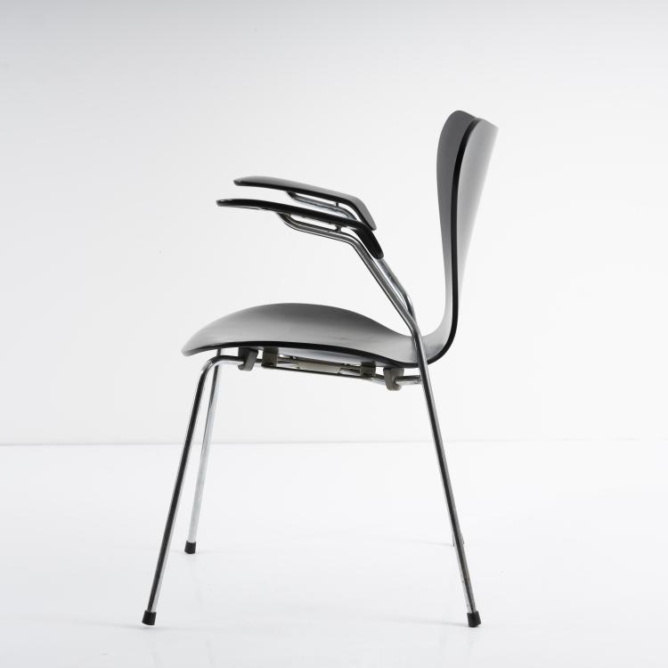 Bild 2 zu Objekt, 6 '3207' stacking chairs with armrests, 1955, Arne Jacobsen, Fritz Hansen, Aller&oslash;d, 164B 417
