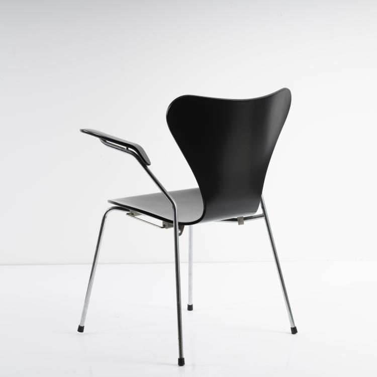 Bild 6 zu Objekt, 6 '3207' stacking chairs with armrests, 1955, Arne Jacobsen, Fritz Hansen, Aller&oslash;d, 164B 417