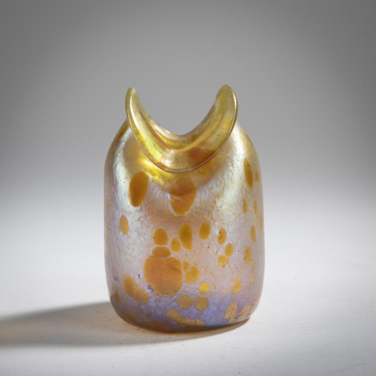 Bild 1 zu Objekt, Kleine Vase 'Astr&auml;a', 1900, L&ouml;tz Wwe., Klosterm&uuml;hle, 165B 247