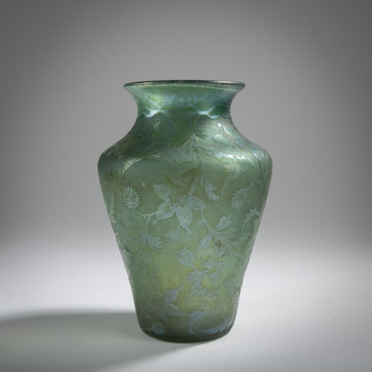 Hauptbild zu Objekt, Vase 'Ge&auml;tzt Silberiris', 1902-05, L&ouml;tz Wwe., Klosterm&uuml;hle, 165B 259