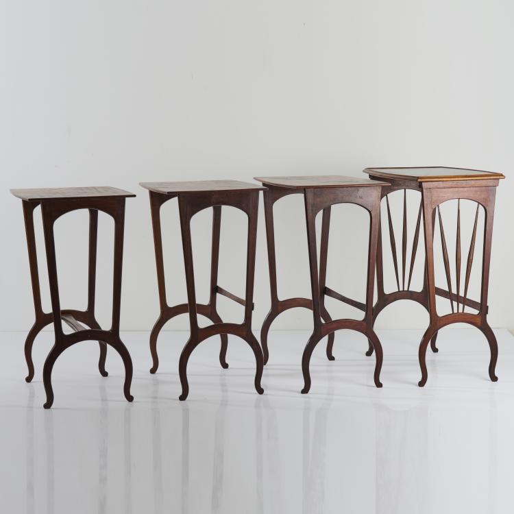 Bild 1 zu Objekt, 4 nesting tables, c. 1910, Louis Majorelle, Majorelle, Louis, Nancy, 165C 455