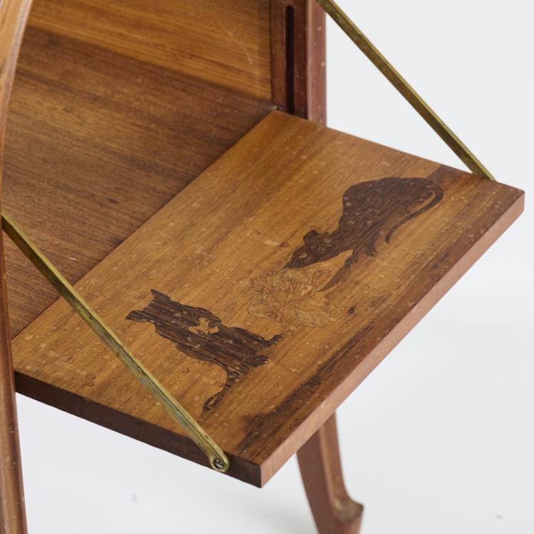 Bild 6 zu Objekt, Ausklappbarer Teetisch, um 1910, Louis Majorelle, Majorelle, Louis, Nancy, 165C 457