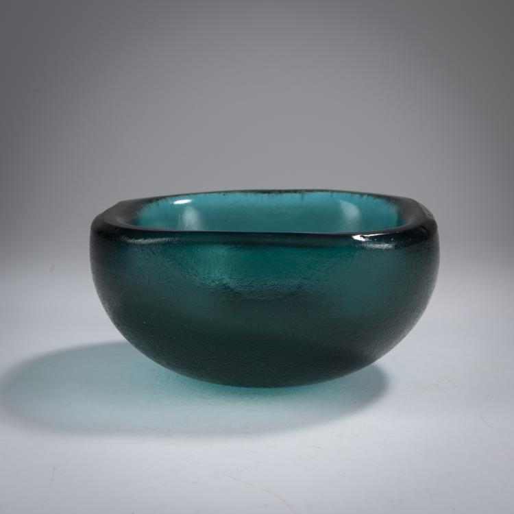 Hauptbild zu Objekt, 'Corroso' bowl, 1936-38, Carlo Scarpa, Venini & C., Murano, 167C 648