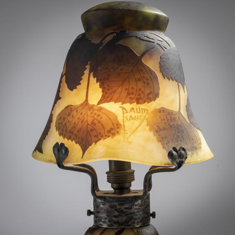Bild 3 zu Objekt, Tischleuchte 'Tilleul', um 1910, Daum Fr&egrave;res, Nancy, 165B 119
