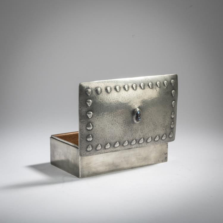 Bild 2 zu Objekt, Box, c. 1905, William H. Haseler, Liberty & Co., London; Haseler, W.H., Birmingham, 166A 4